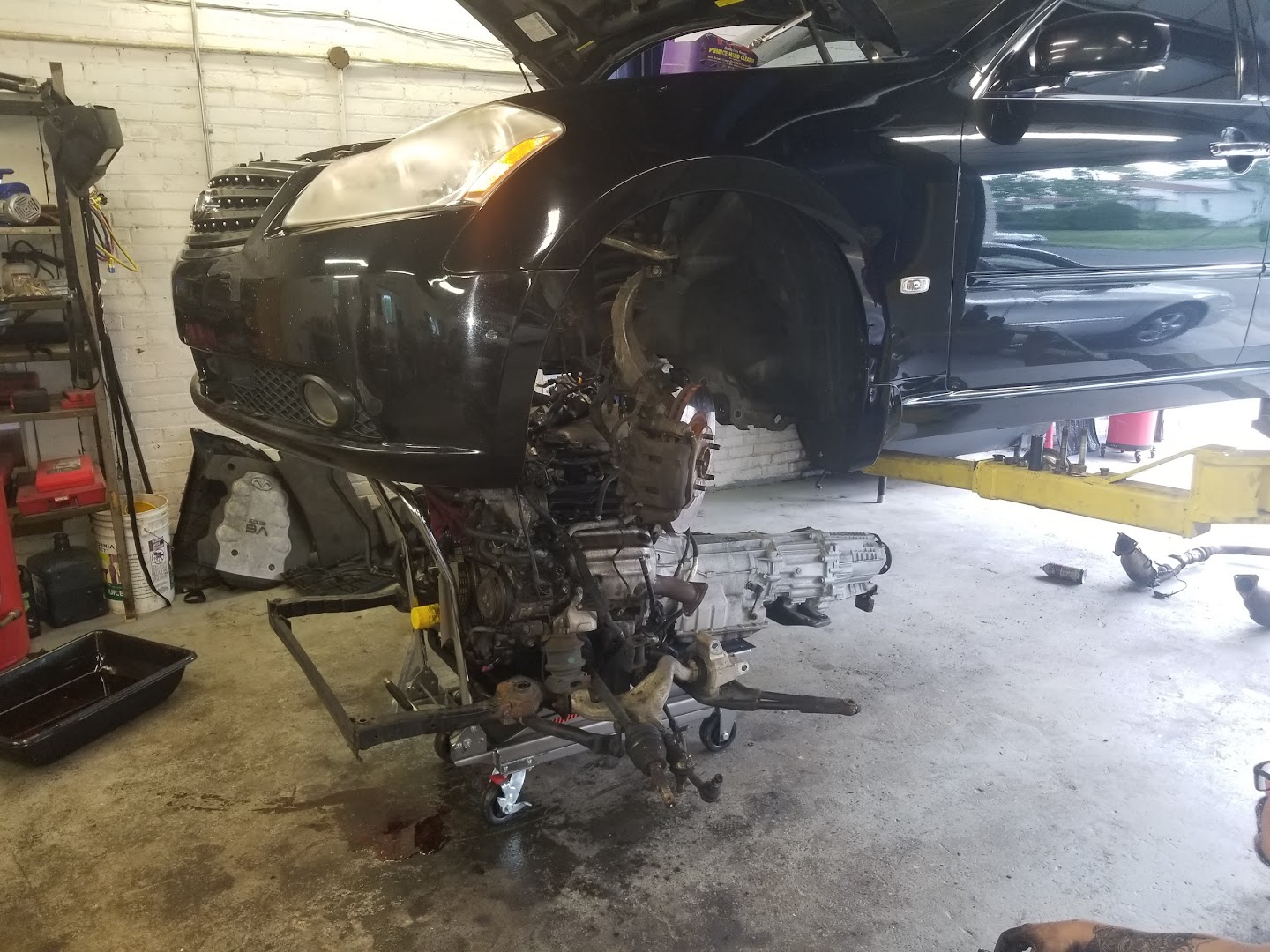 Oliveira Automotive — work and shop photos